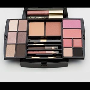 Pure Cosmetics Essentials Travel Kit